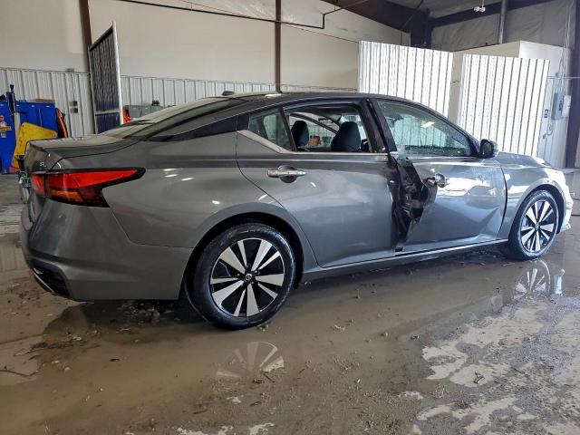 Nissan Altima Sl Image 2