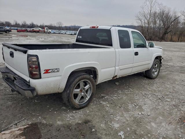 Chevrolet Silverado K1500 Image 4