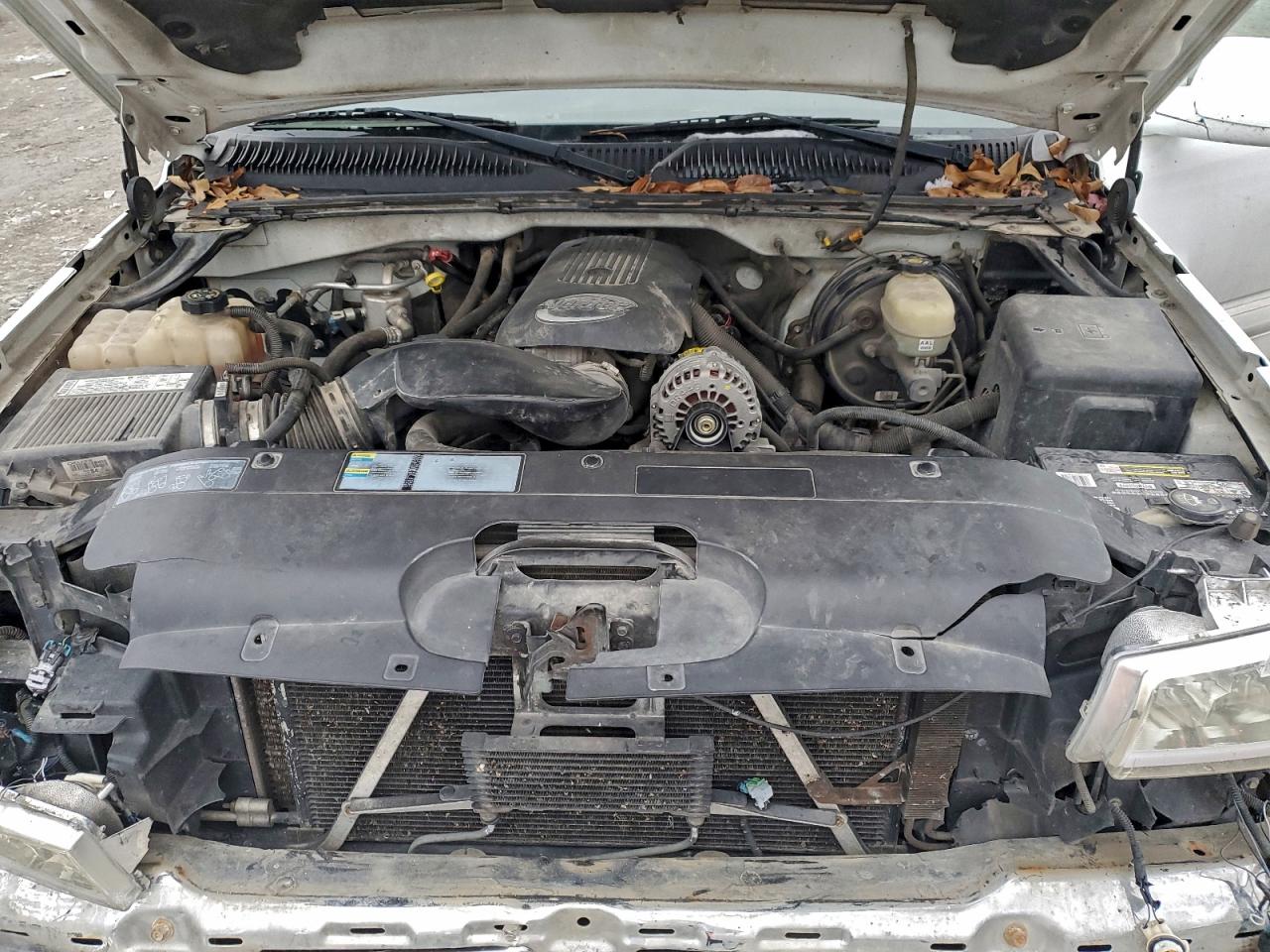 Chevrolet Silverado K1500 Image 8