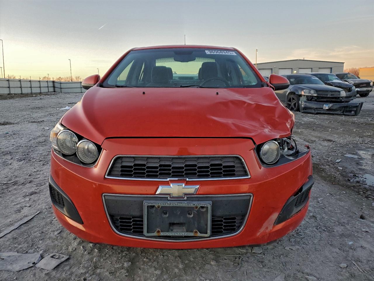 Chevrolet Sonic Lt Image 8
