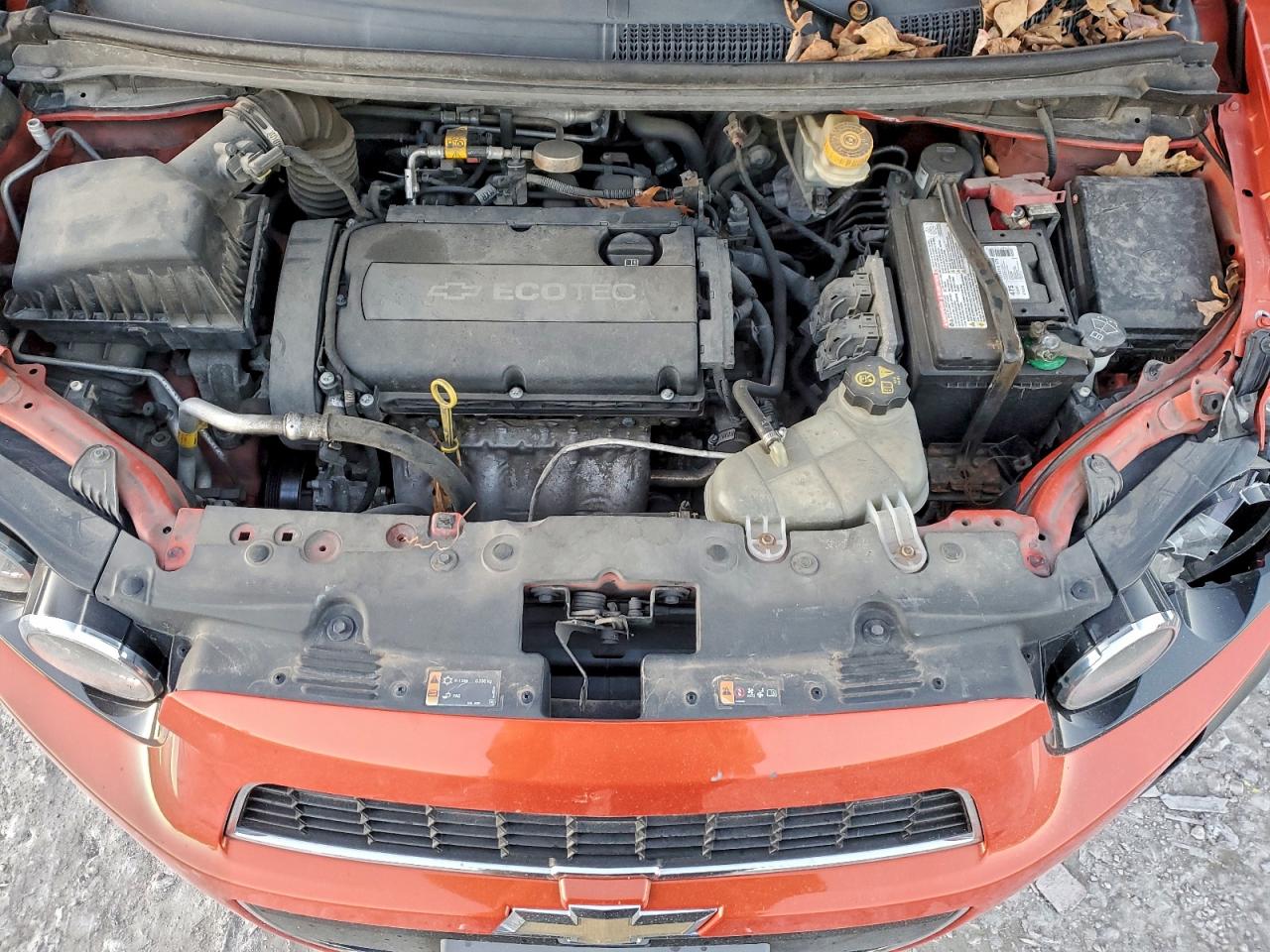 Chevrolet Sonic Lt Image 7