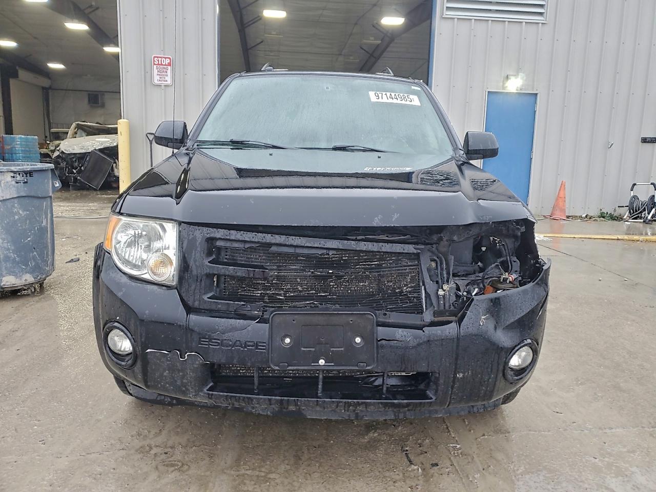 Ford Escape Limited Image 6