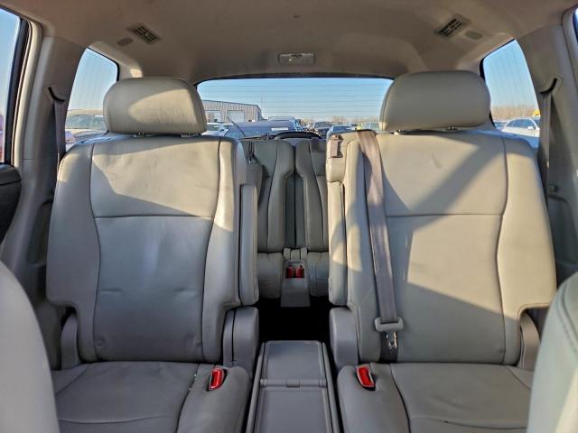 Toyota Highlander Base Image 8