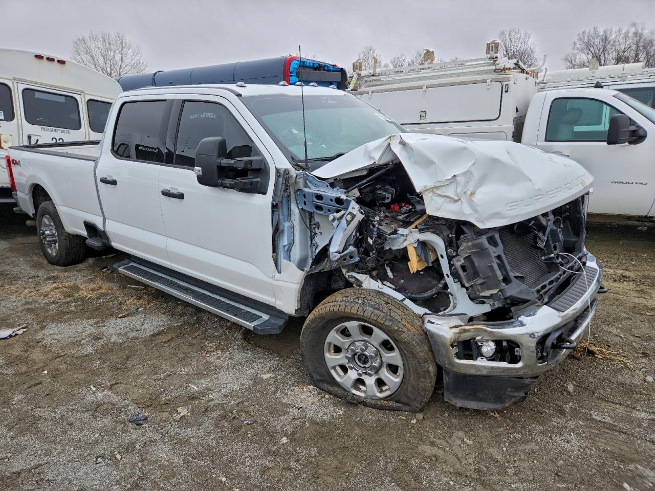 Ford F-350 Super Duty Image 12