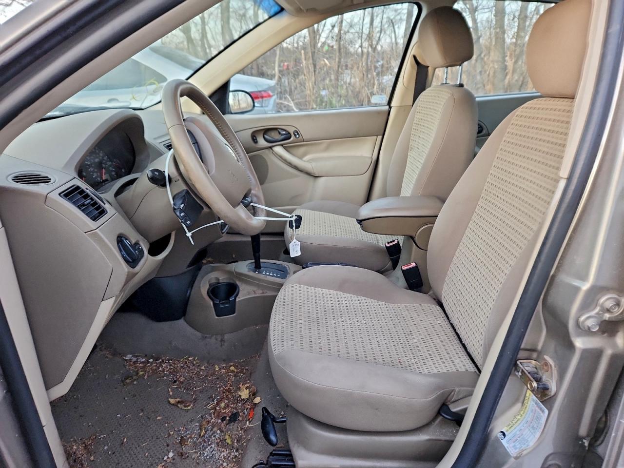 Ford Focus Zx4 Image 3