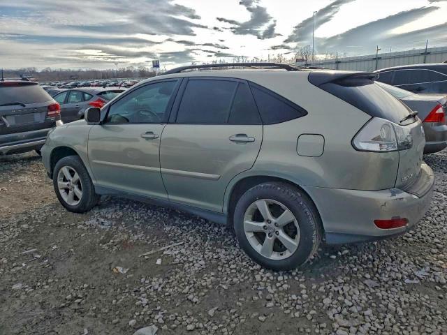 Lexus RX 330 Image 2