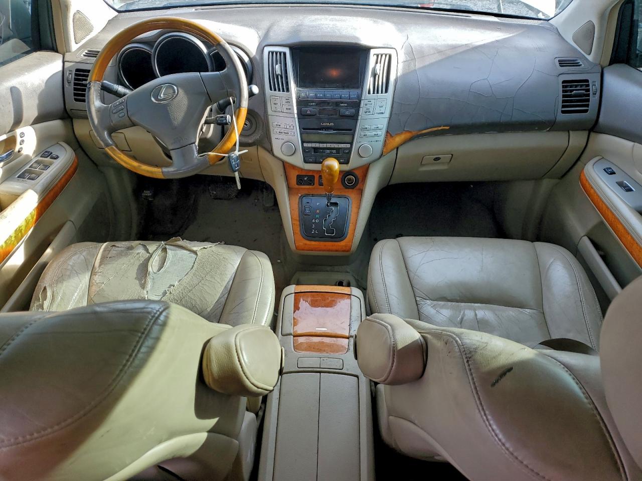 Lexus RX 330 Image 3