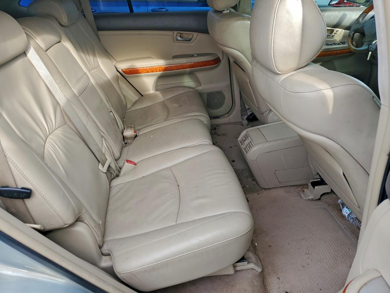 Lexus RX 330 Image 11