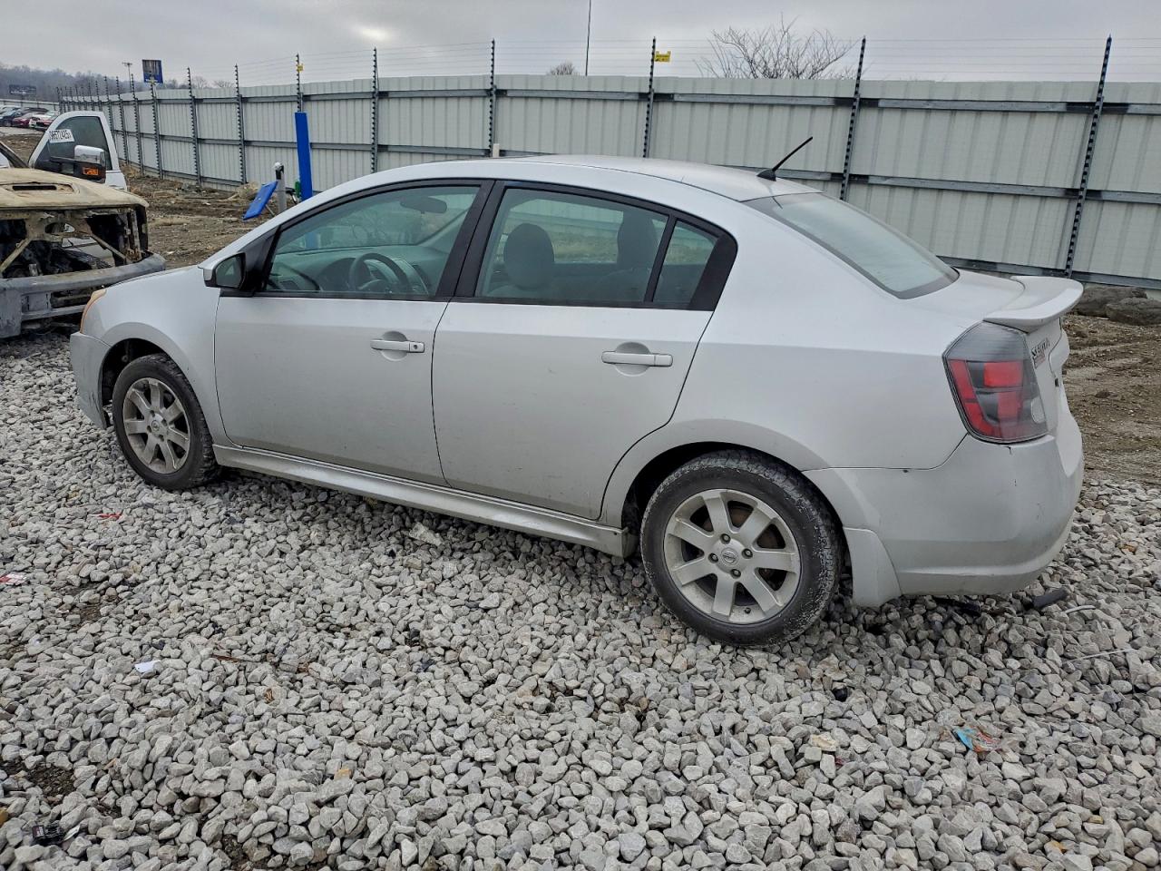 Nissan Sentra 2.0 Image 11