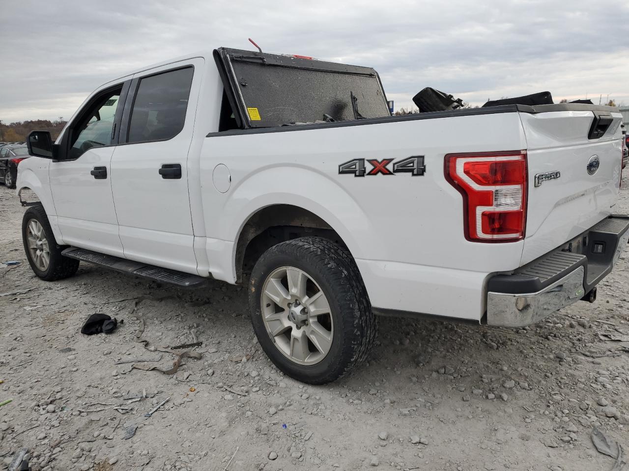 Ford F-150 Supercrew Image 12