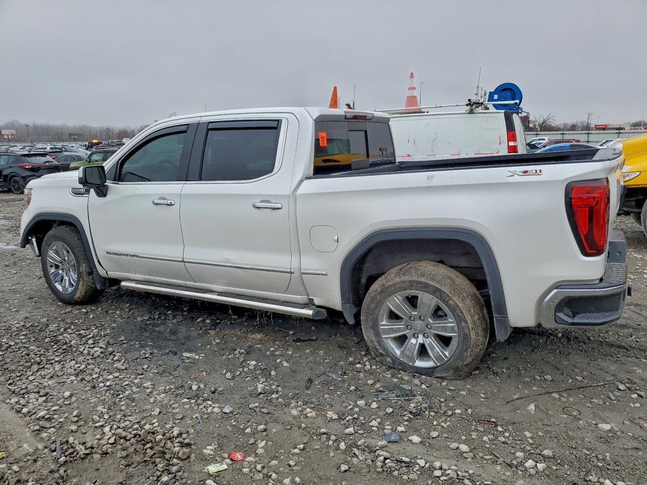 GMC Sierra K1500 Slt Image 2