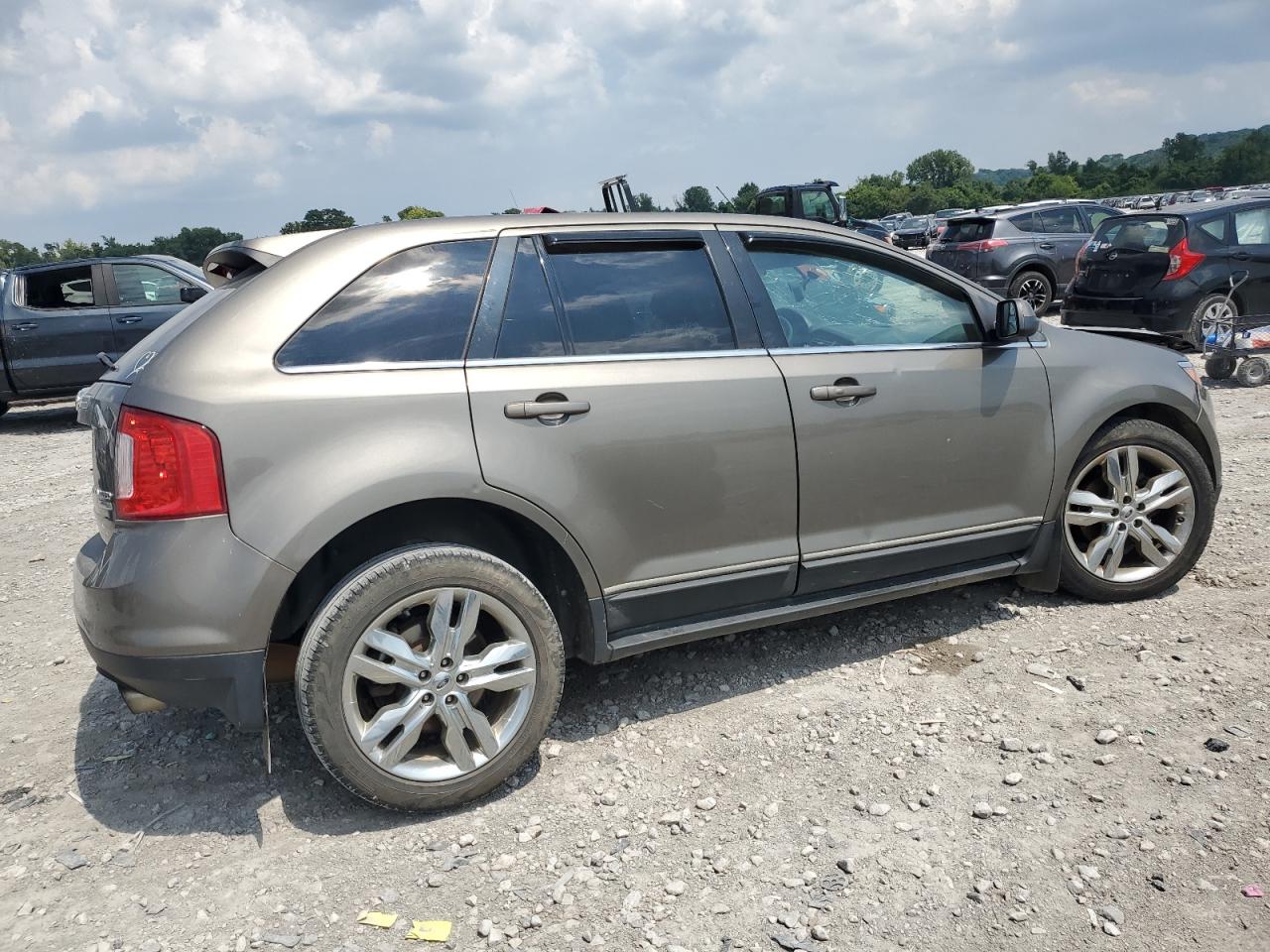 Ford Edge Limited Image 4