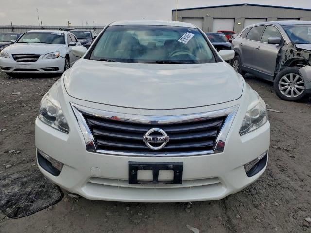 Nissan Altima 2.5 Image 7