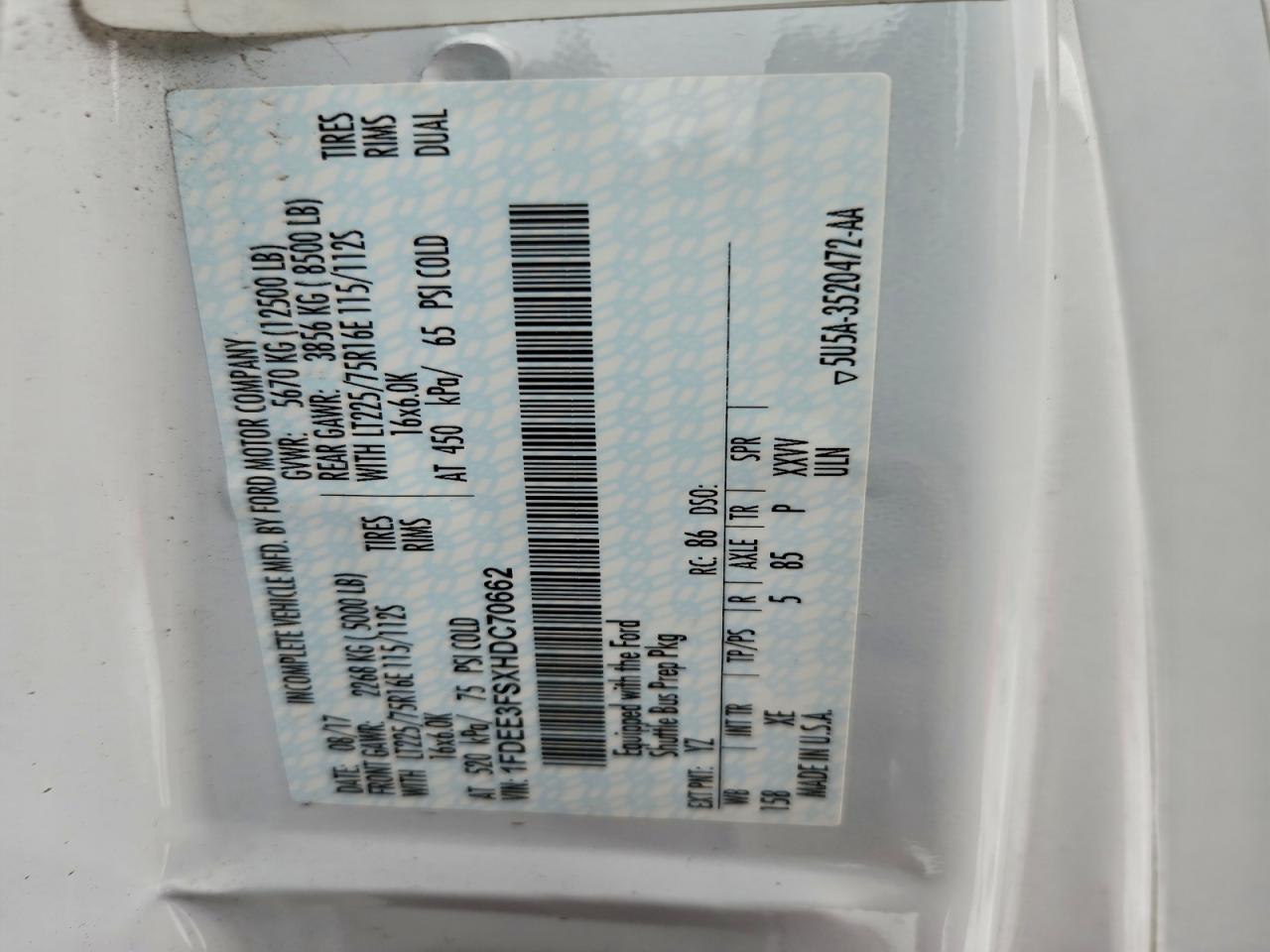 Ford Econoline E350 Super Duty Cutaway Van Image 8