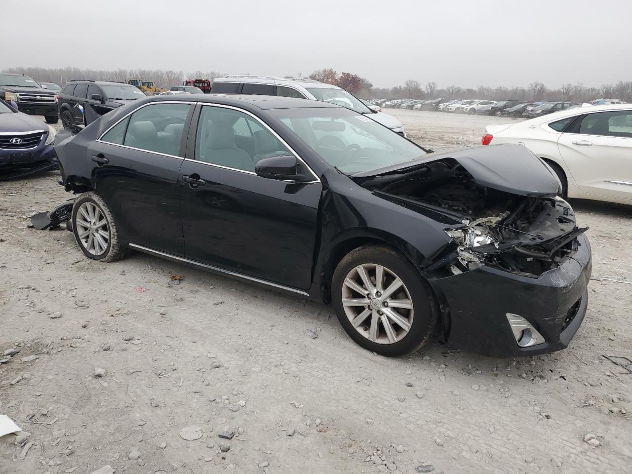 Toyota Camry L Image 3