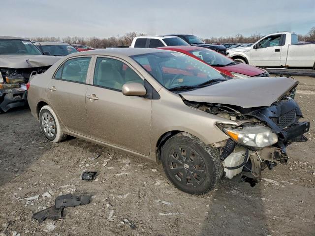 Toyota Corolla Base Image 9