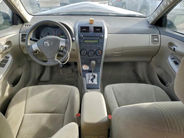 Toyota Corolla Base Image 2