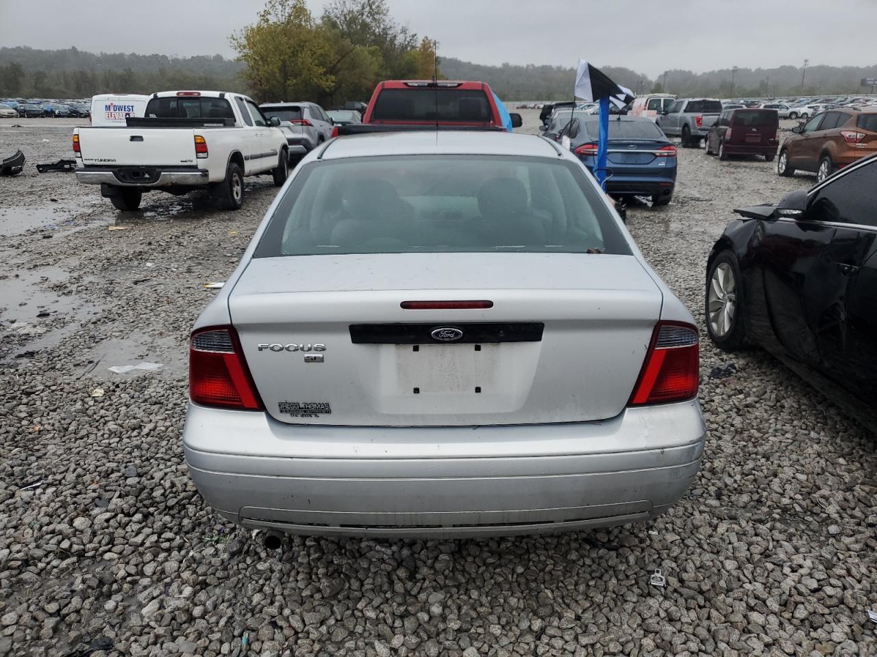 Ford Focus Zx4 Image 6