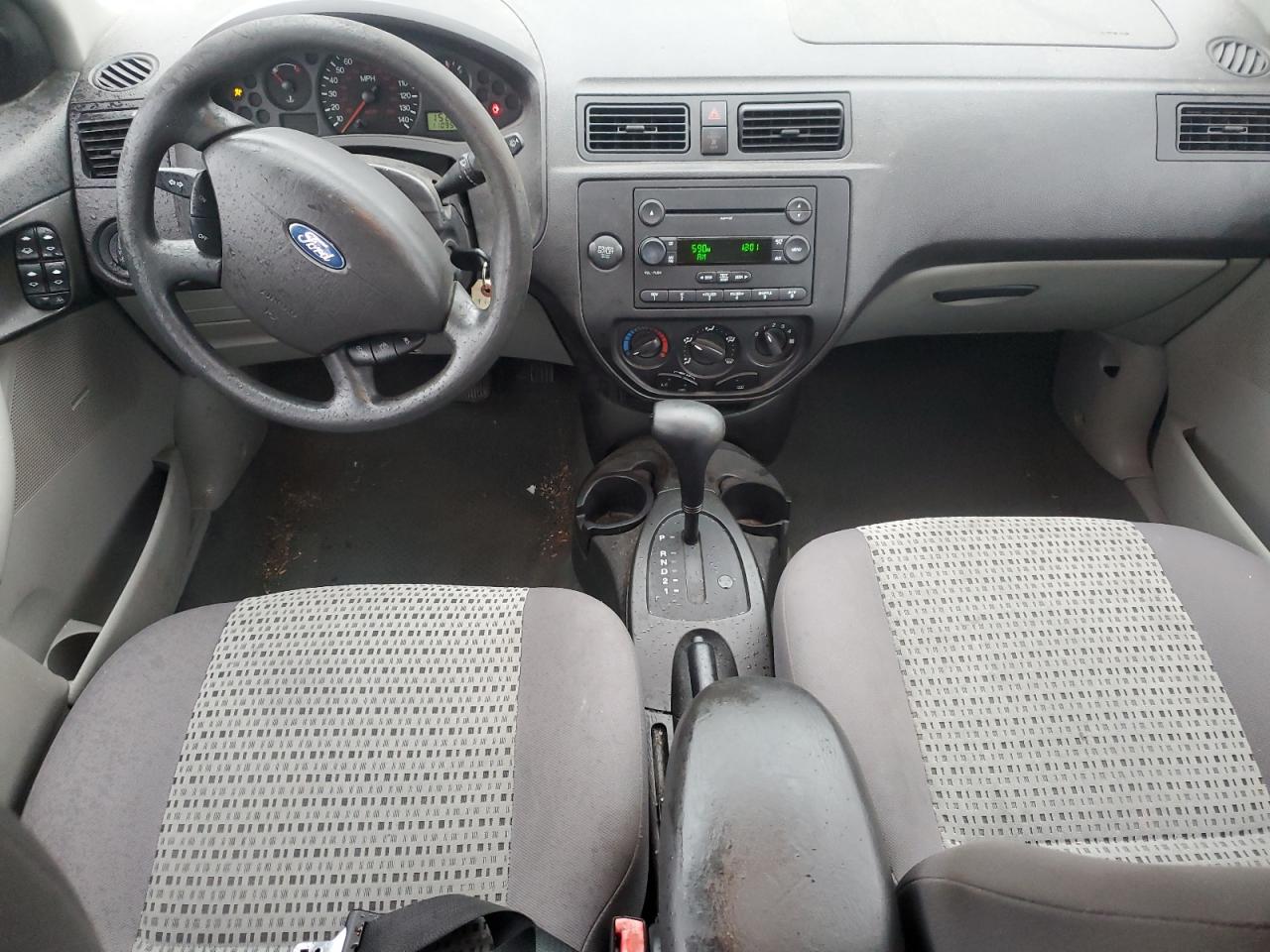 Ford Focus Zx4 Image 12