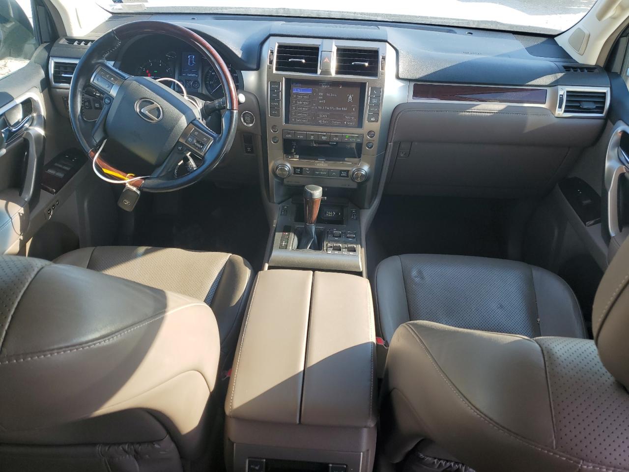 Lexus Gx 460 Premium Image 8