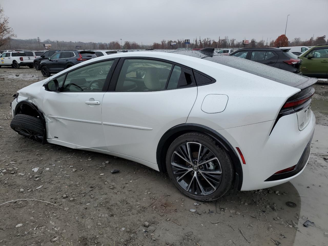 Toyota Prius Le Image 5