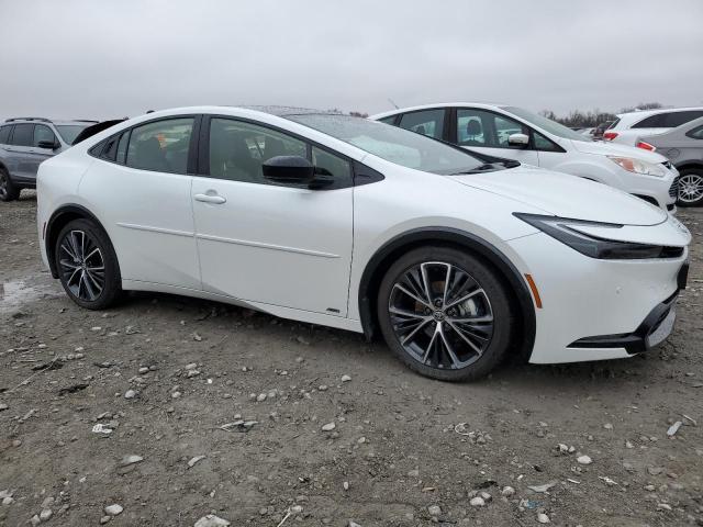 Toyota Prius Le Image 7