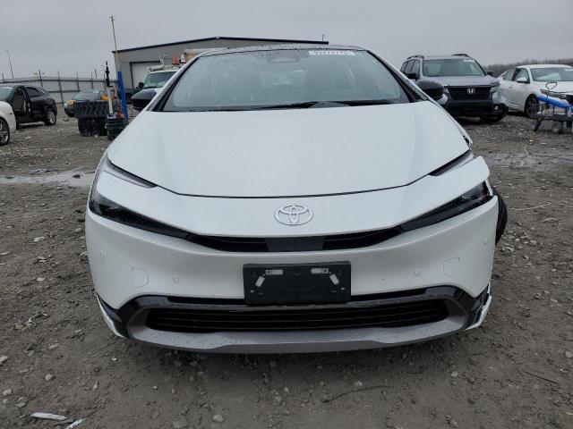 Toyota Prius Le Image 2