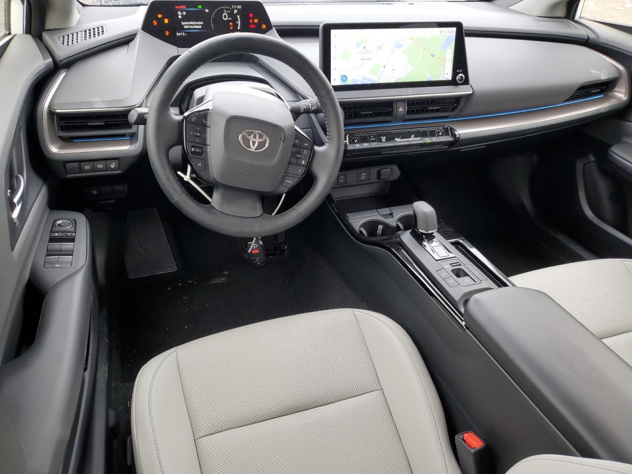 Toyota Prius Le Image 4