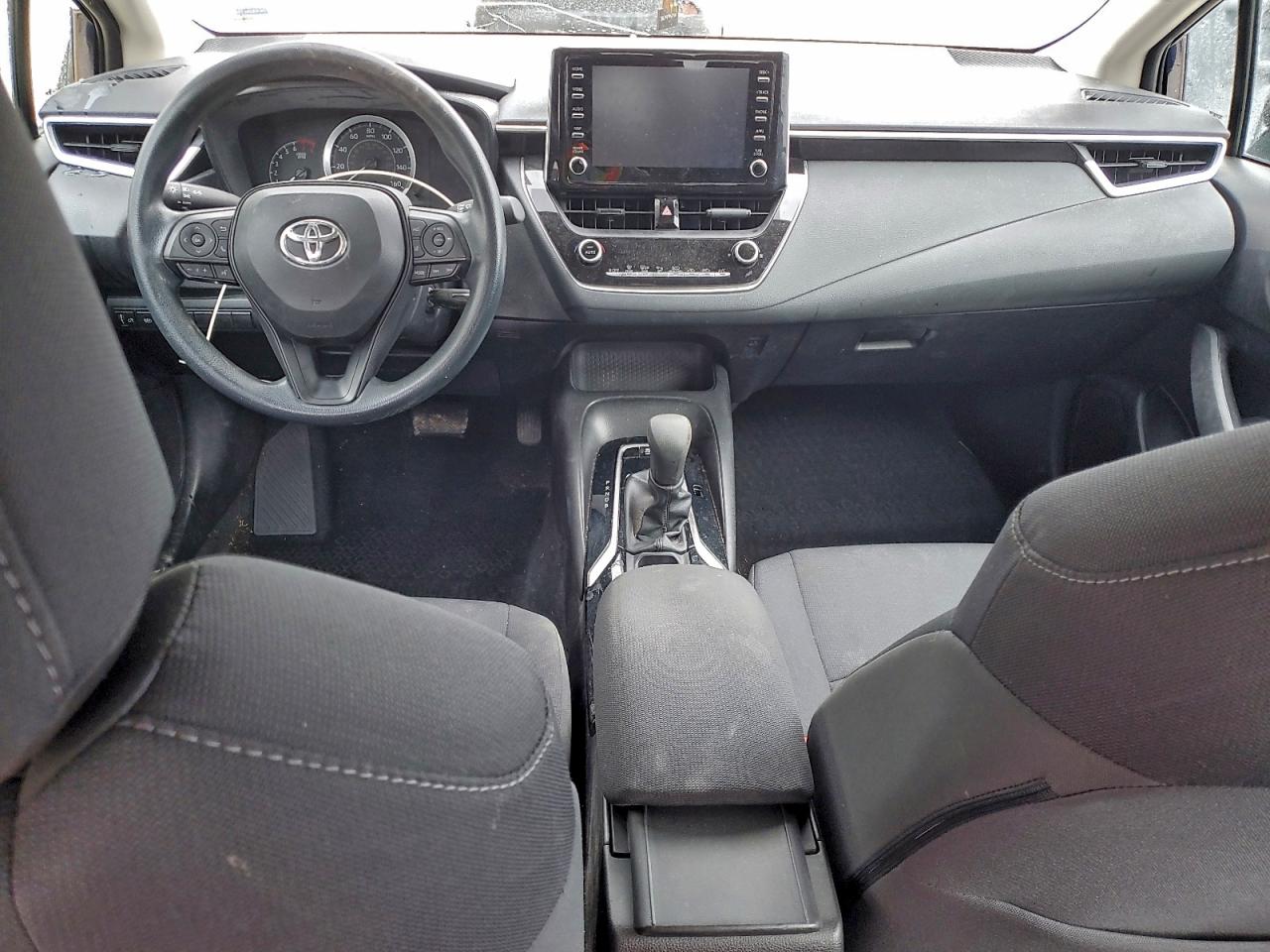 Toyota Corolla Le Image 12