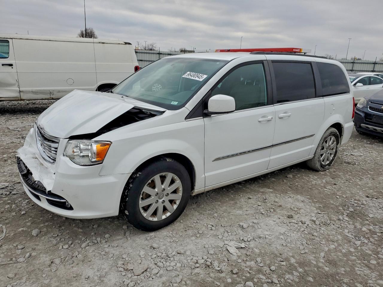 Chrysler Minivan Touring Image 1