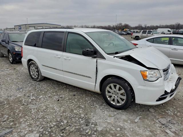 Chrysler Minivan Touring Image 10