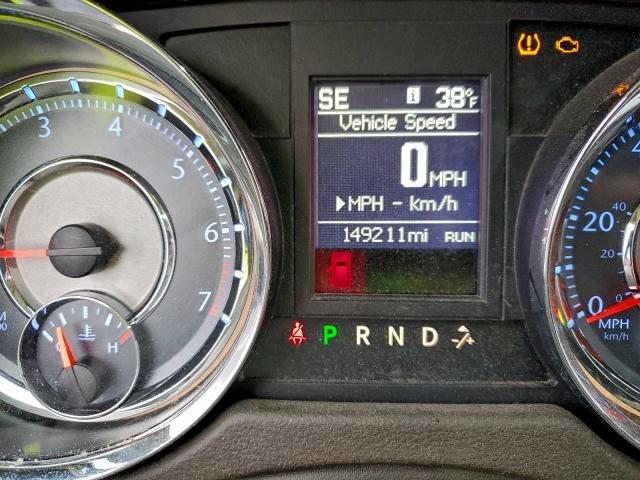 Chrysler Minivan Touring Image 9