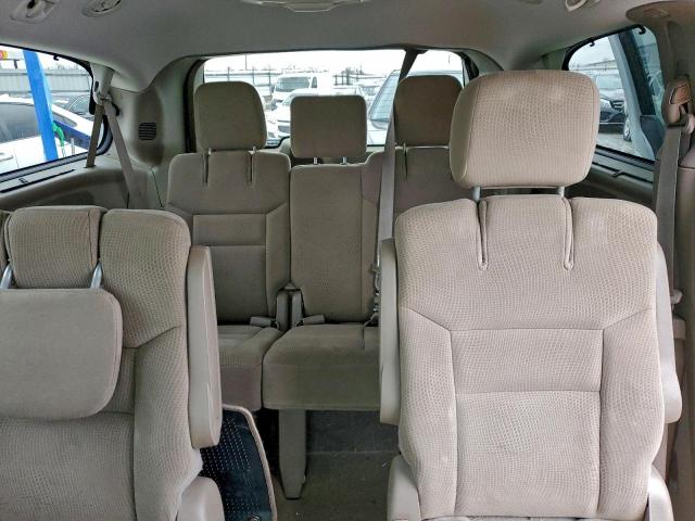 Chrysler Minivan Touring Image 5