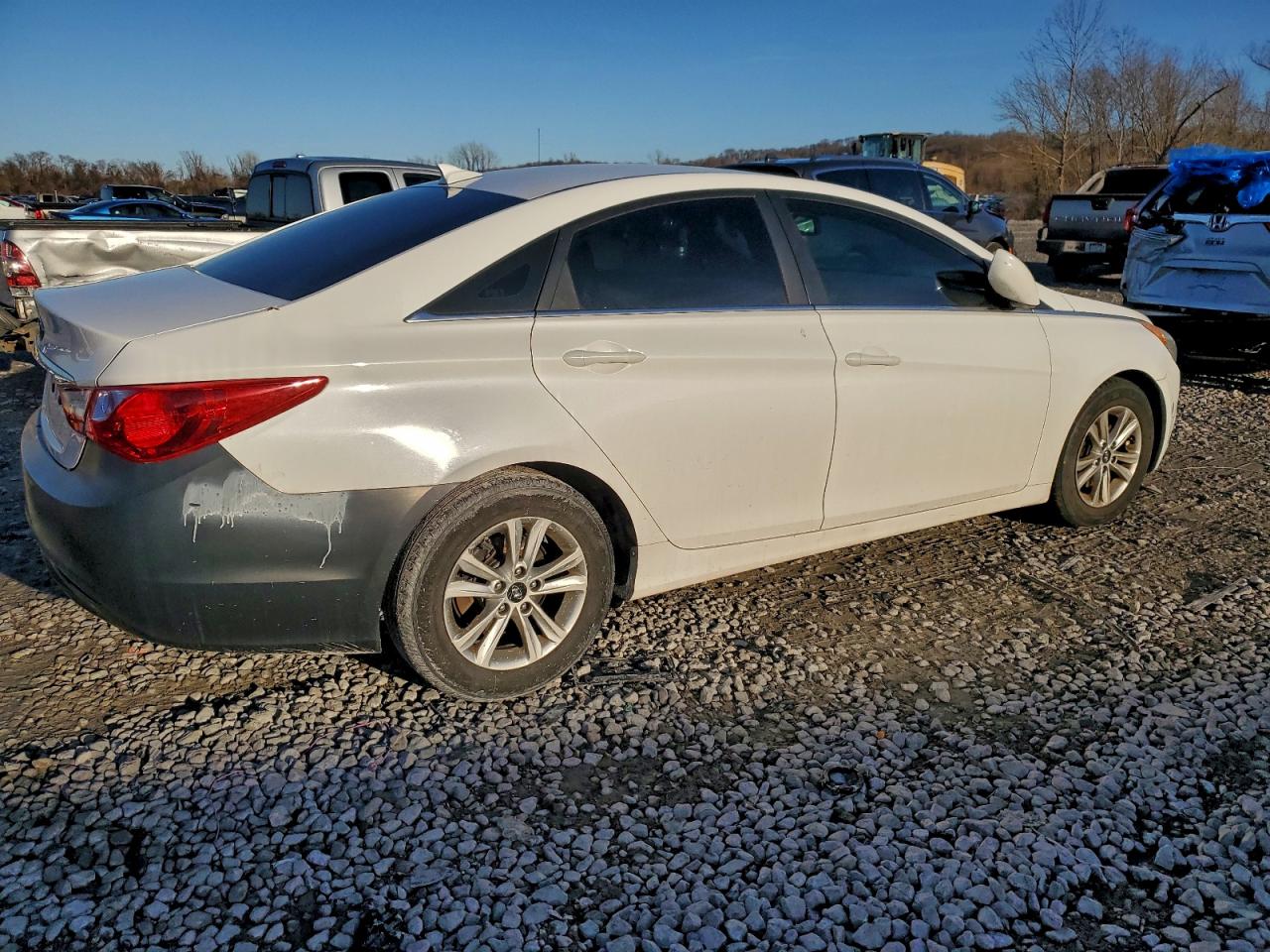 Hyundai SONATA Gls Image 4