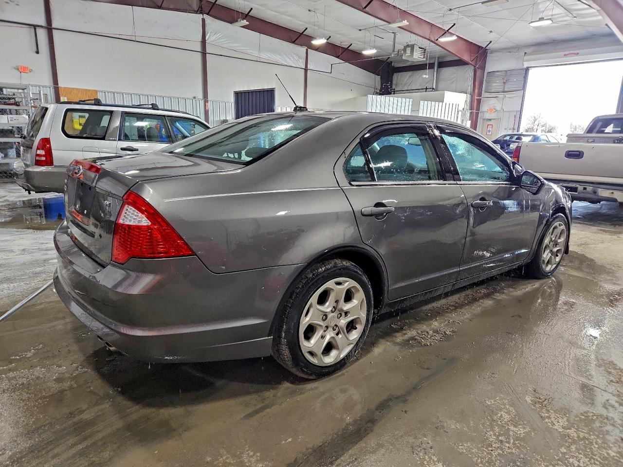 Ford Fusion Se Image 2