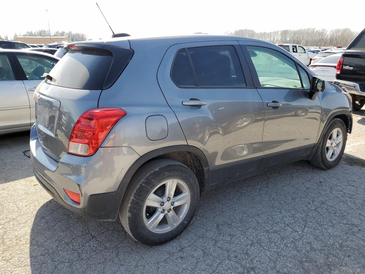 Chevrolet Trax Ls Image 7