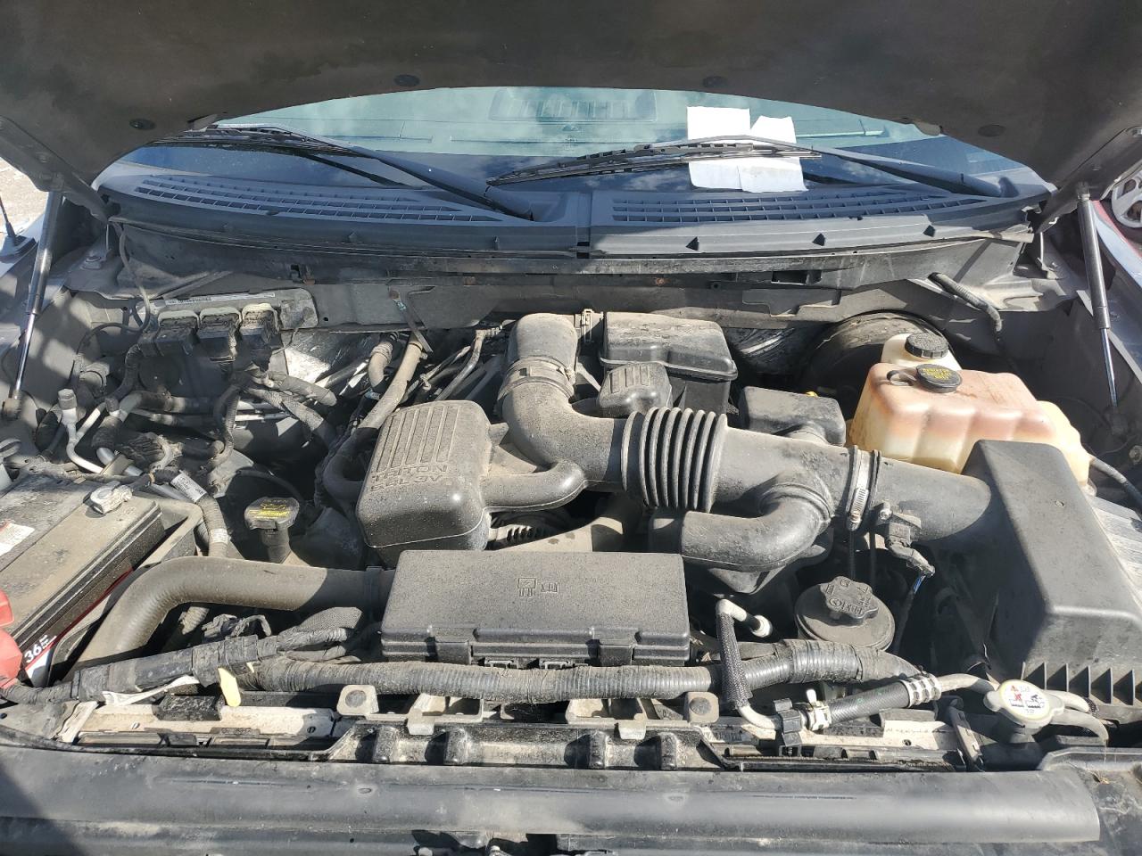 Ford F-150 Supercrew Image 10