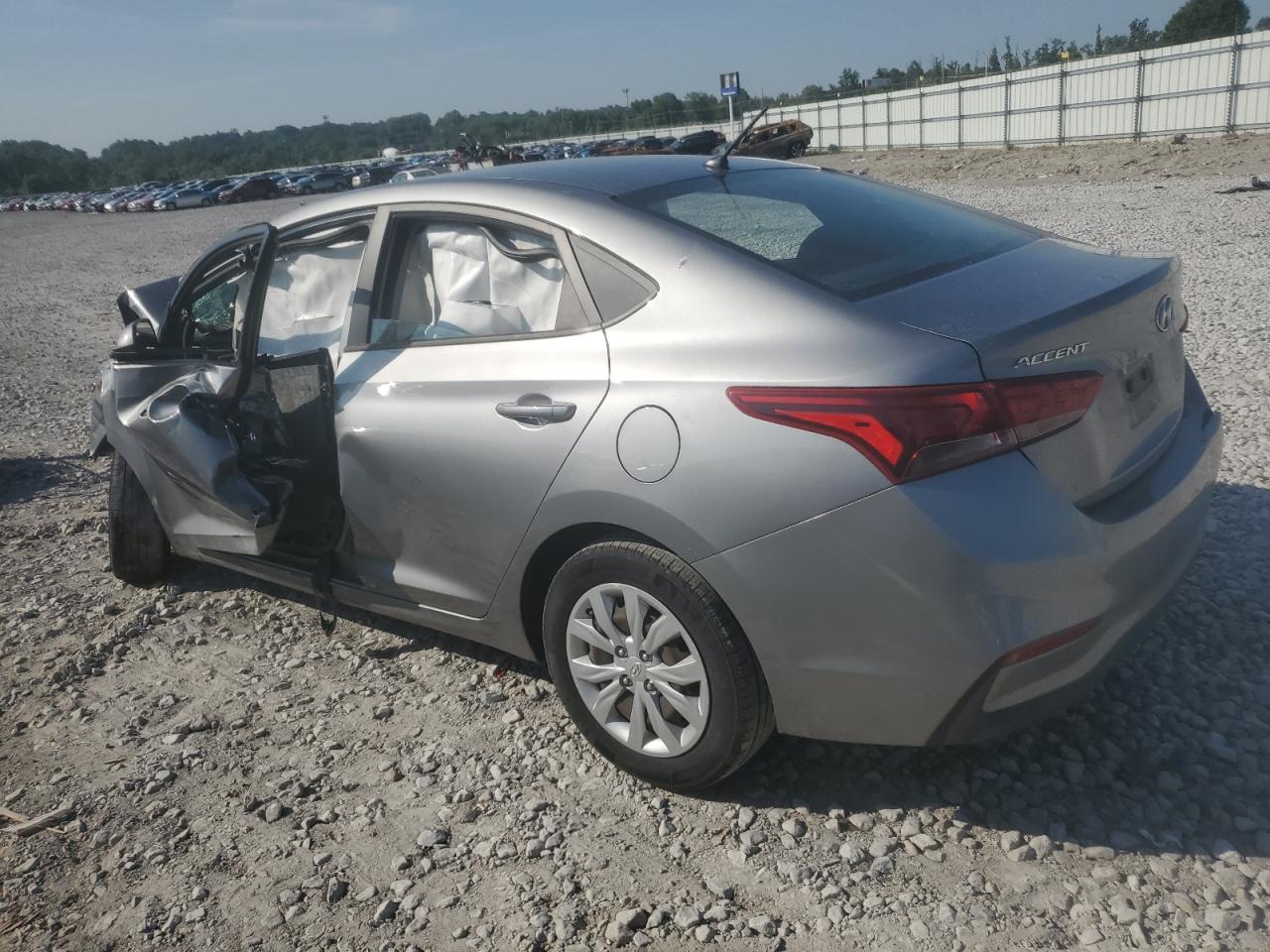 Hyundai ACCENT Se Image 5