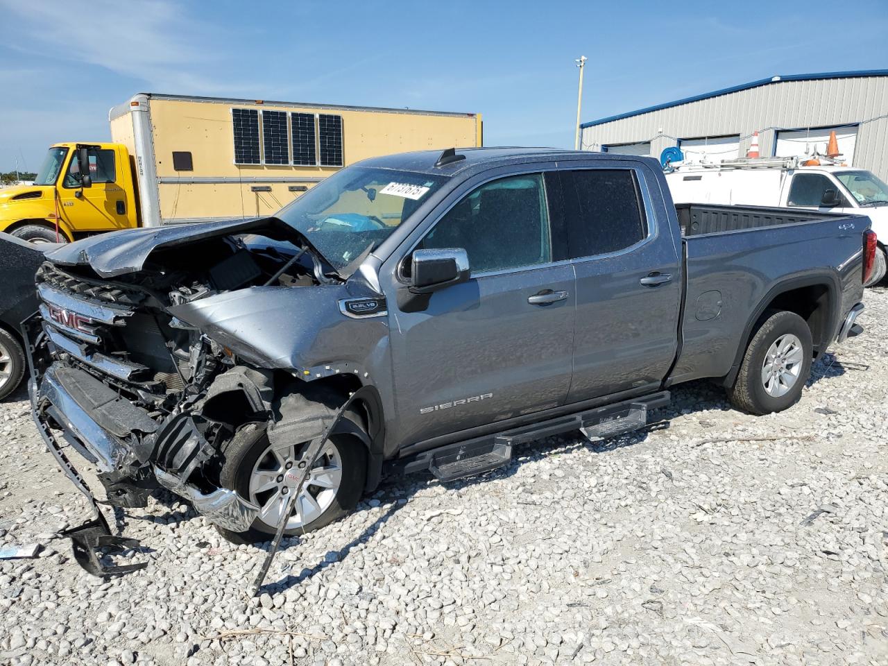 GMC Sierra K1500 Sle Image 1