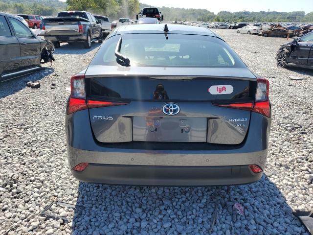 Toyota Prius L Image 11