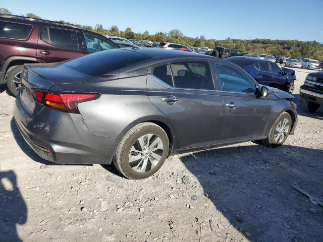 Nissan Altima S Image 5