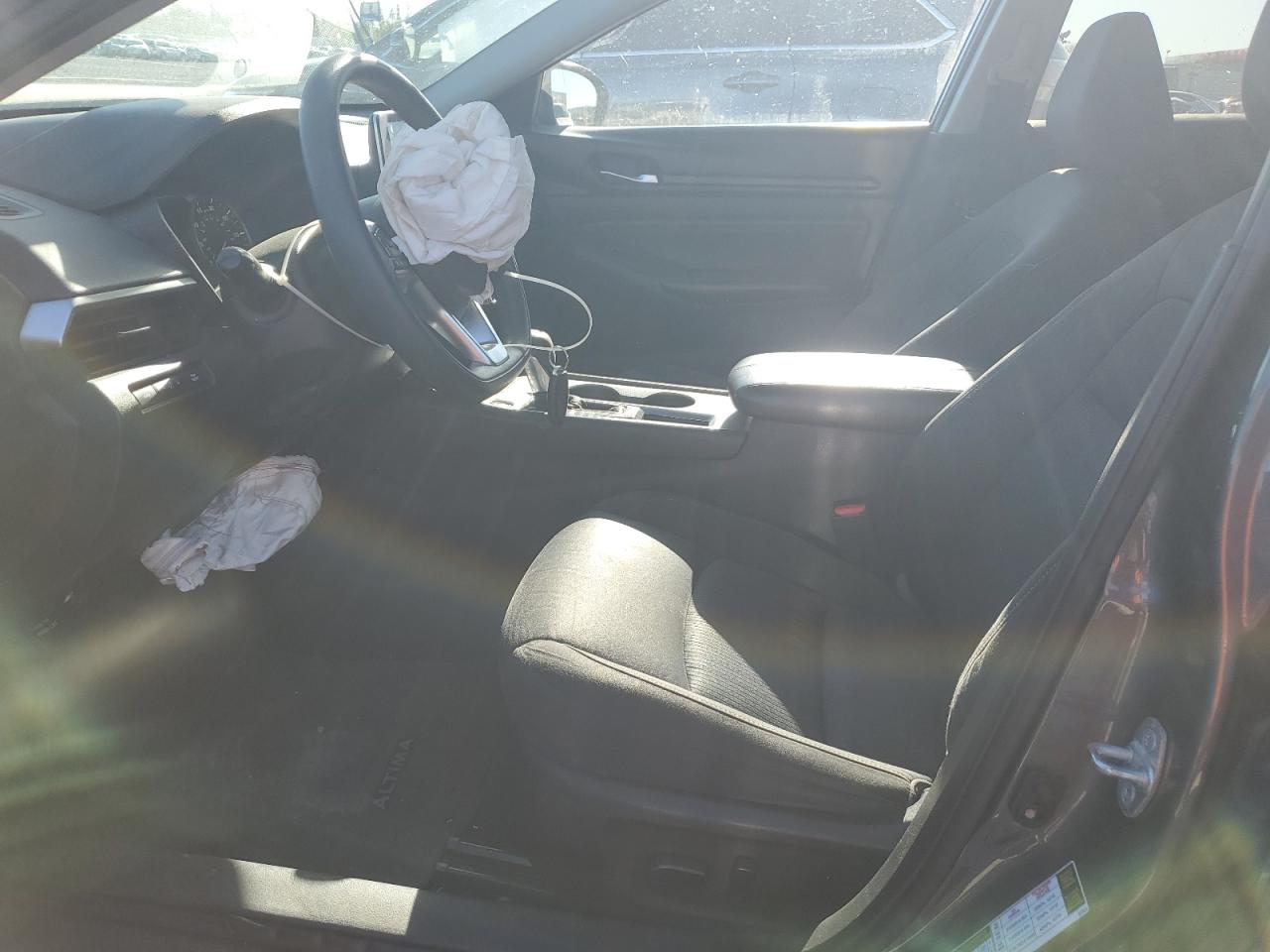 Nissan Altima S Image 2