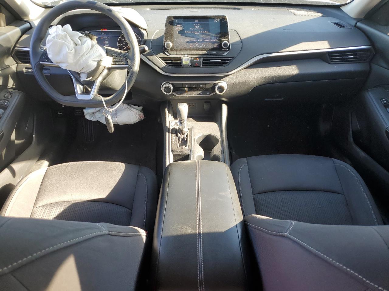 Nissan Altima S Image 3