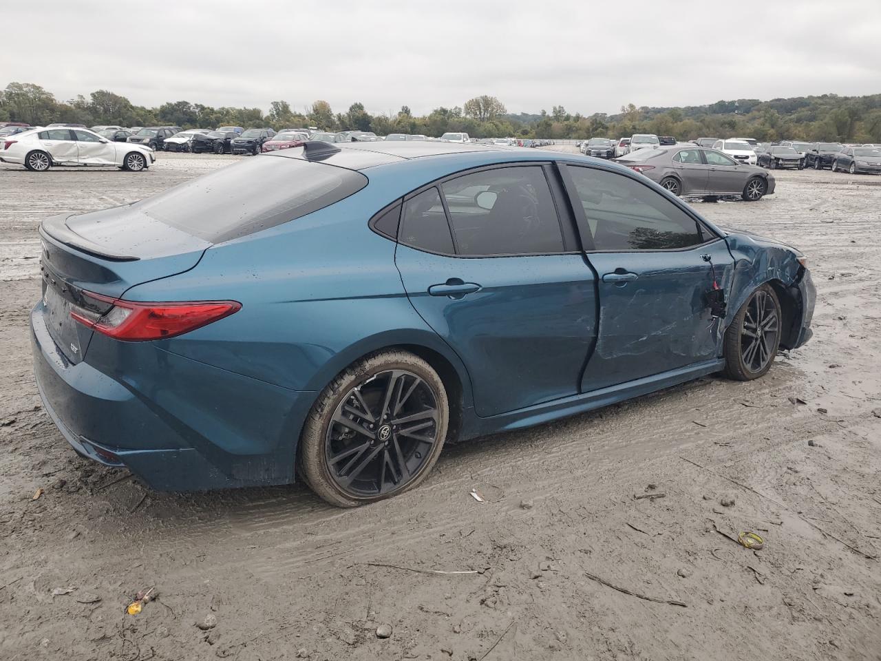 Toyota Camry Xse Image 11