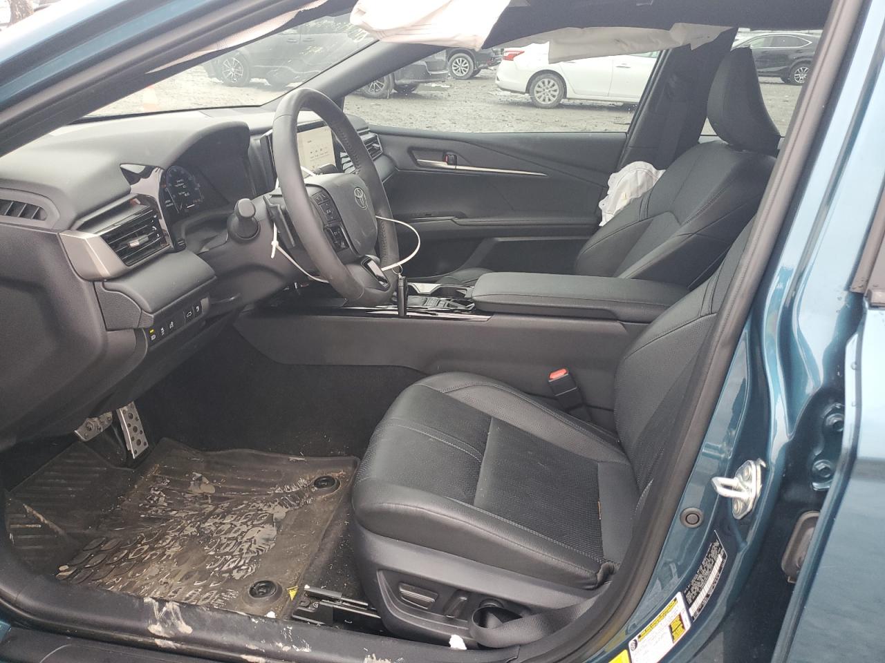 Toyota Camry Xse Image 4