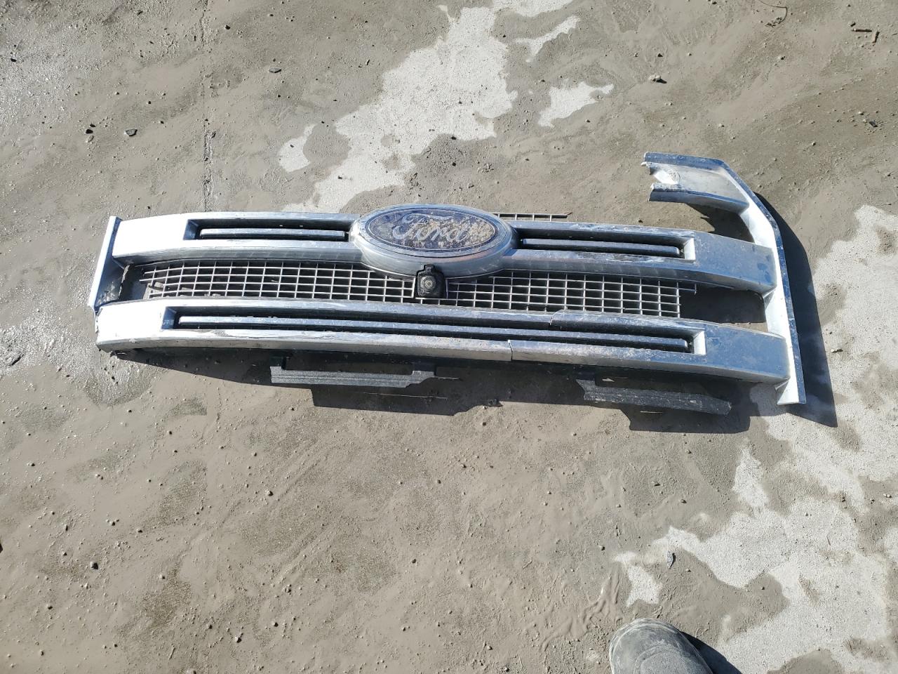 Ford F-150 Supercrew Image 7