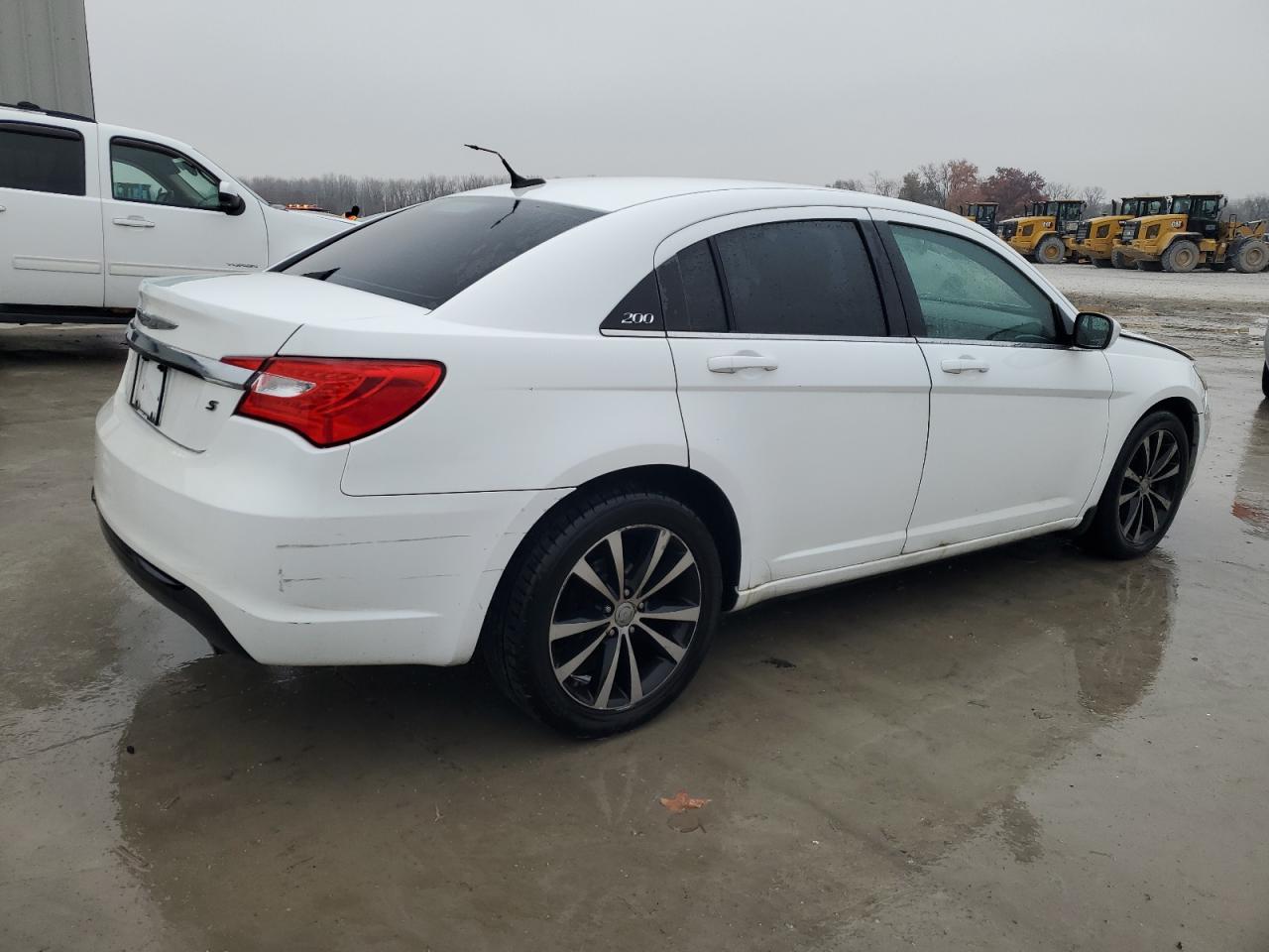 Chrysler 200 Touring Image 9