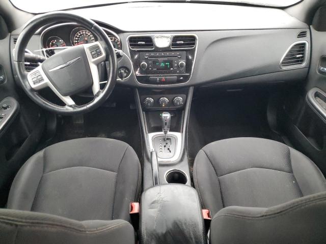 Chrysler 200 Touring Image 5