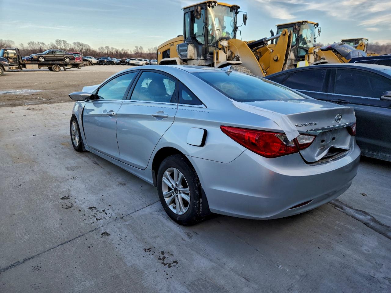 Hyundai SONATA Gls Image 3