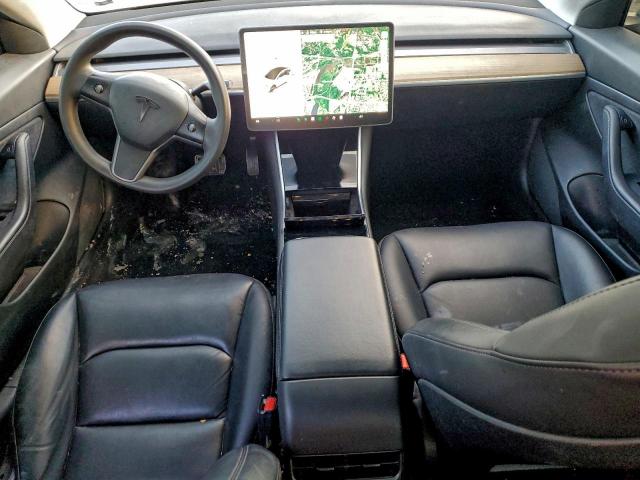 Tesla Model 3 Image 5